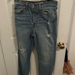 Levi’s wedgie straight distressed
